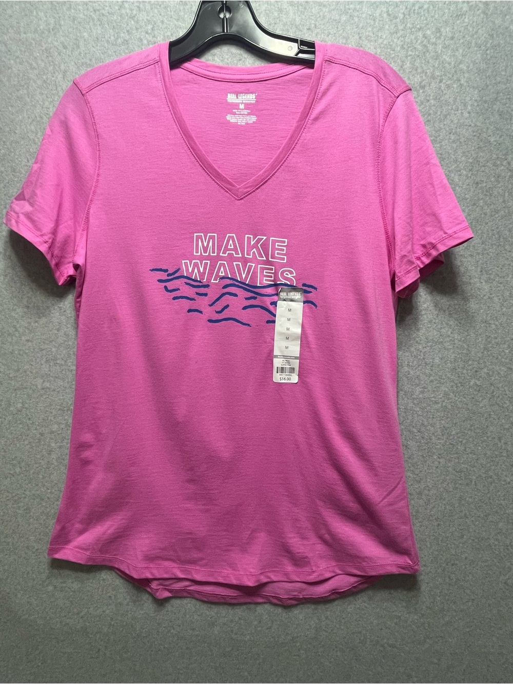 NWT Reel Legends "Makes Waves" V-Neck Tee - Pink - Size M